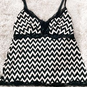 black and tan tank top size medium